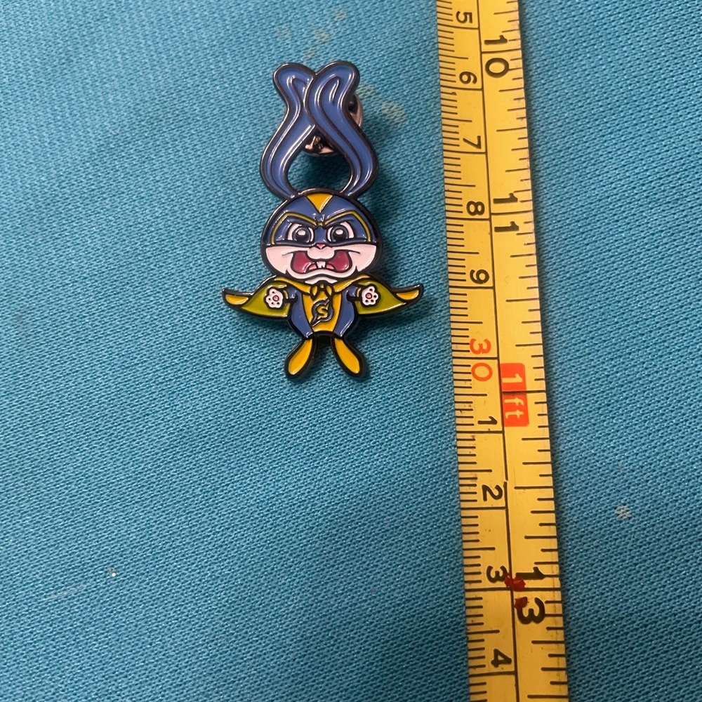 Pets 2 the movie pin